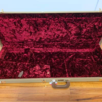 Fender Classic Series Wood Stratocaster / Telecaster Case 2026 image 4