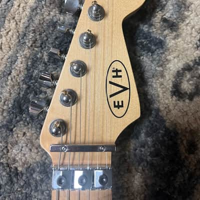EVH Striped Series "Circles/See Ya" 2010 - 2024 - Gloss Black/White image 7