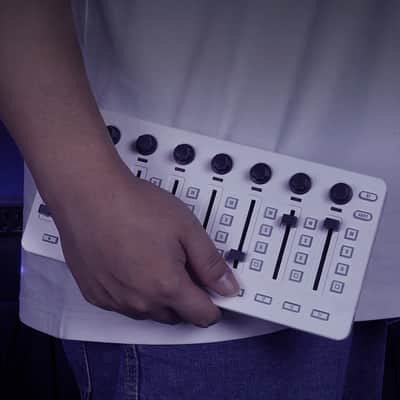 Wireless MIDI Controller Mixing Console 8 Encoder Software Control for Windows/Mac/Ios/Android image 5