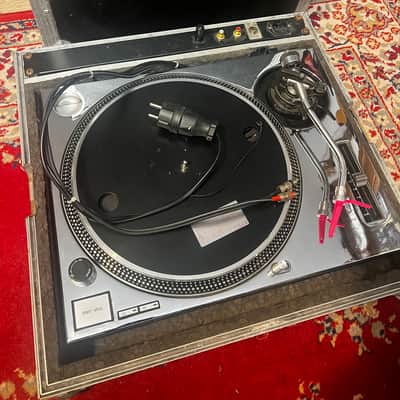 Technics SL-1200MK2 1990 chrome faceplate image 6