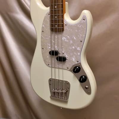Replacement pickguard for Squier Classic Vibe Mustang Bass - many colors! image 8