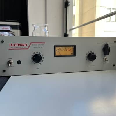 LA2A opto compressor/limiter based on HoneyBadger Audio PCB, with demo image 2