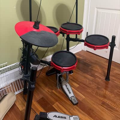 Alesis Nitro Mesh Kit Electronic Drum Set 2010s - Red image 2