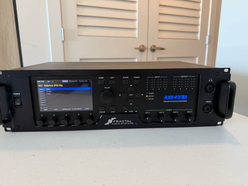 Fractal Audio AXE FX III 2018 & FC6 Foot Controller | Reverb