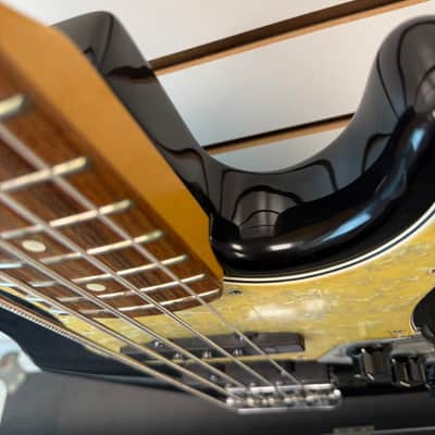 Fender Jazz Bass Deluxe 5 String Made In USA with Hardshell Case - Pre Owned image 5