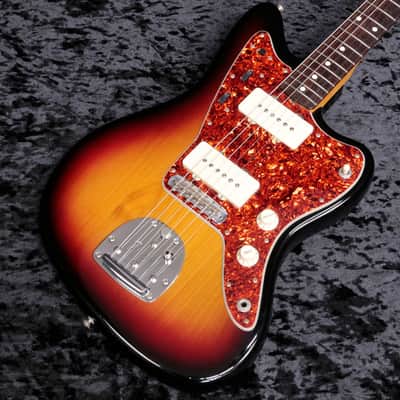 FENDER USA American Vintage '62 Jazzmaster 3-Color Sunburst [V159176] (07/28) image 1