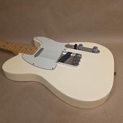 Fender American Special Telecaster with Maple Fretboard 2010 - 2018 - Olympic White image 3