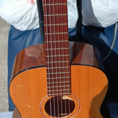 Goya Classical Guitar 1963 - Lacquer image 6