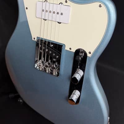 Squier FSR Paranormal Offset Telecaster SJ Electric Guitar Ice Blue Metallic (844) image 7