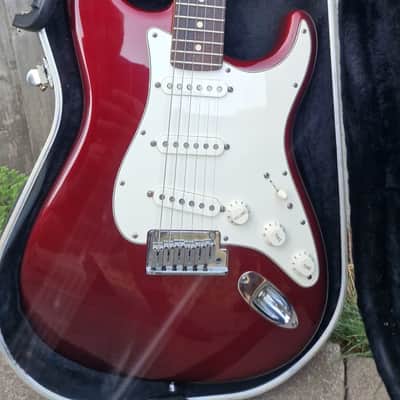 Fender American Standard Stratocaster 2007 USA Wine Red w/ Case – Excellent Condition image 4