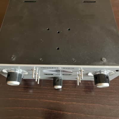 Universal Audio 710 Twin-Finity Microphone Preamp 2009 - Present - Silver image 2