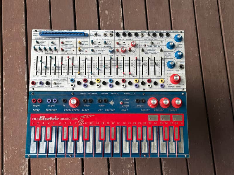 Music Easel R with cool history - original prototype! image 1