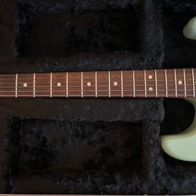 Fender Tom DeLonge Artist Series Signature Stratocaster 2002 - 2003 - Surf Green image 5