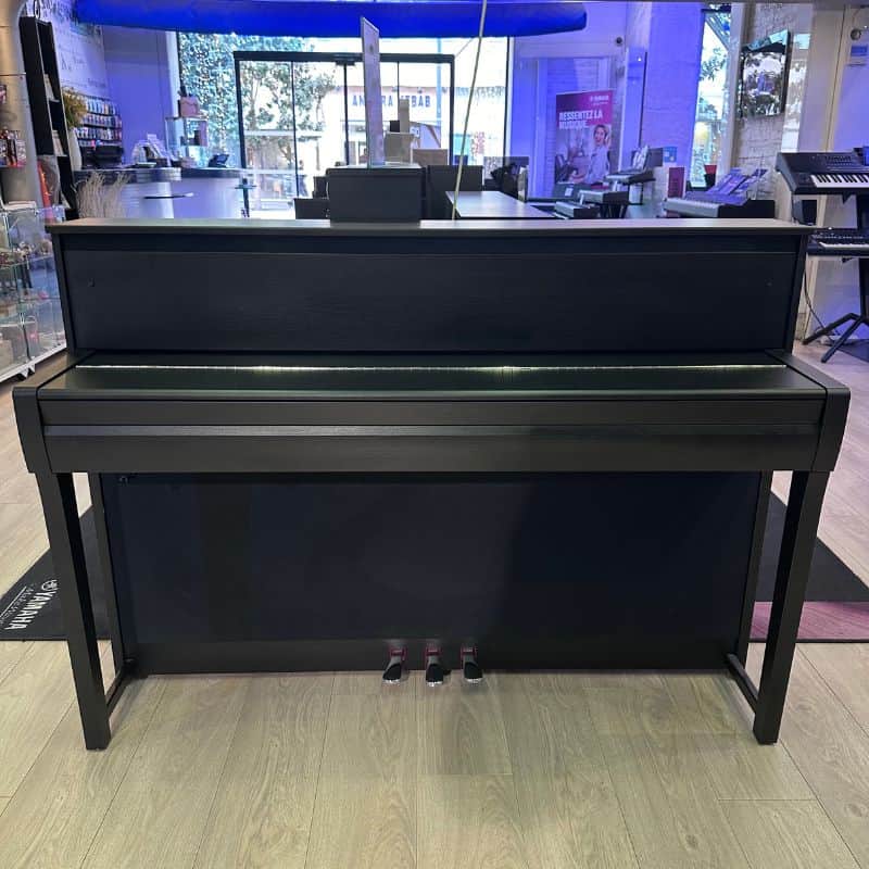 Yamaha CLP685B 2022 - B image 1