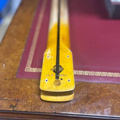 Relic’d Mighty Mite Reverse Headstock image 5