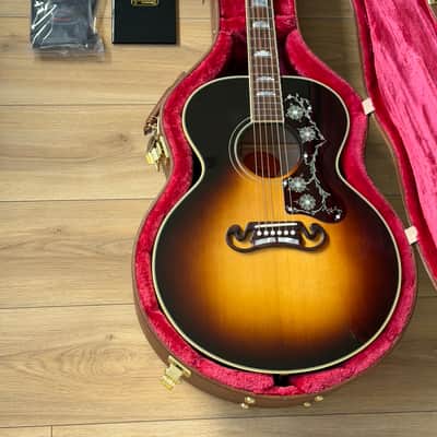 Gibson Custom Shop J-200 Junior Gloss GH, Vintage Sunburst – Greatest Hits 2025 image 15
