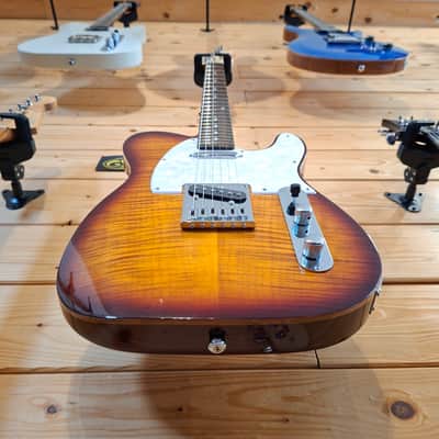 Michael Kelly 1953 - Caramel Burst image 11