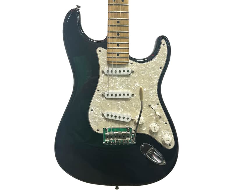 Fender American Standard Stratocaster in Black w/ Original Hard Shell Case 2010 image 1