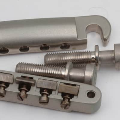 Gibson® aged Nickel Vintage Shaped Nonwire ABR-1 with Area59' Softbrass Kit image 8