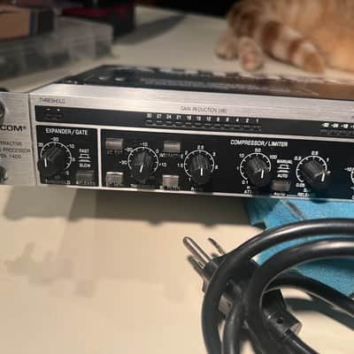 Behringer Autocom Pro MDX1400 Compressor / Limiter with IEC power cable and rack mount bolts/washers image 2