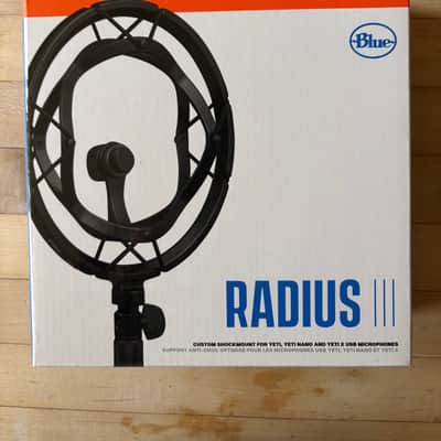 Logitech G Blue Radius III Custom Shockmount for Yeti - Open Box Complete image 4