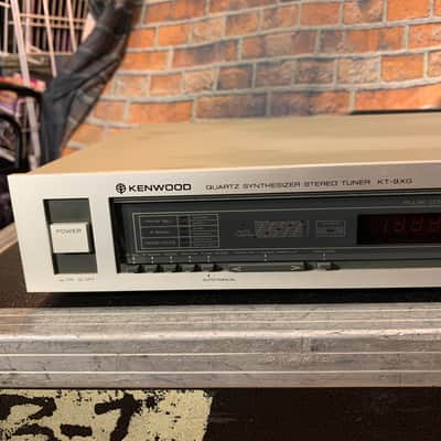 Kenwood KT-9XG 80’s Silver Quartz Synthesizer Tuner image 2