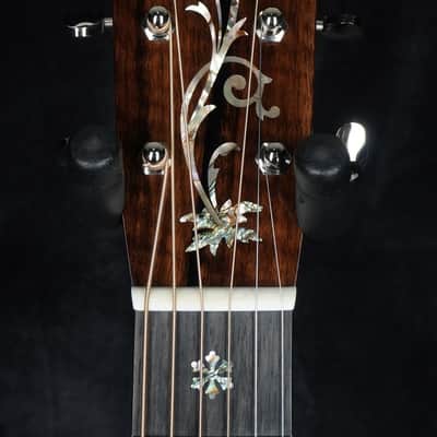 Collings OM2H with Cutaway, Sunburst Top, and Vine Peghead Inlay image 6