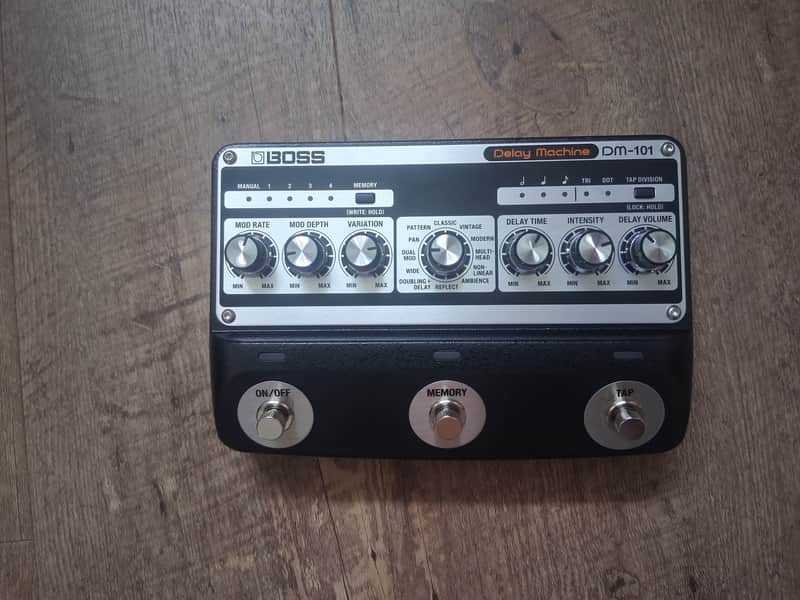 Boss DM-101 Delay Machine