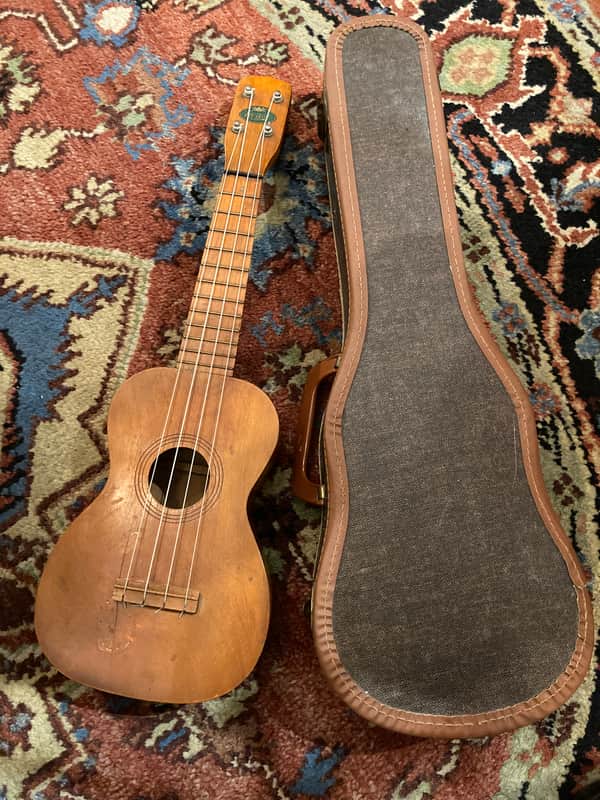 Regal Soprano Ukulele ‘40s-50s image 1