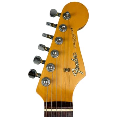 Fender Japan Stratocaster 1993-1994 - Candy Apple Red image 10