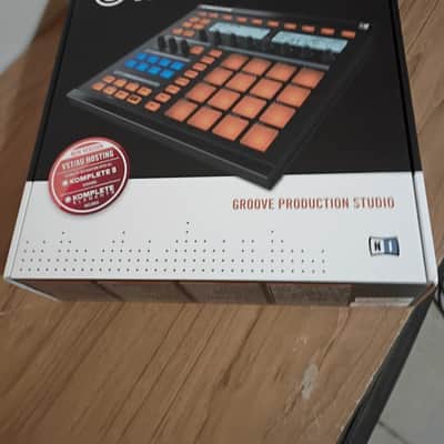 Native Instruments Maschine with Stand image 4