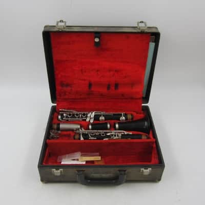 Wurlitzer Clarinet with case. USA image 13