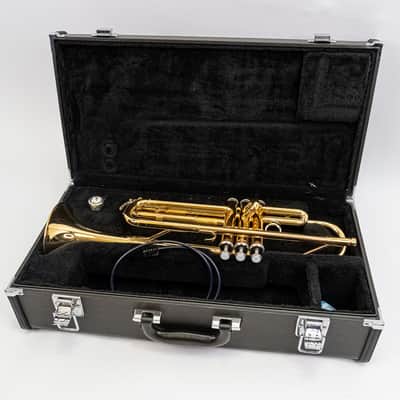 Yamaha YTR-2330 Student Bb Trumpet – Gold Lacquer with Case & Accessories image 11