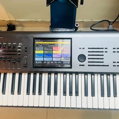Korg Kronos X 61 2010s - Black Used