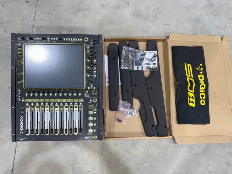 DiGiCo SD11i - with WAVES & MM HMA OPTICS image 1