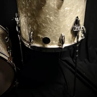 Gretsch Round Badge Jazz Kit Vintage 60s 16"x12" bass drum! image 7