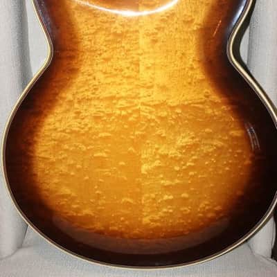 Fender LTD 1971 Burst image 3
