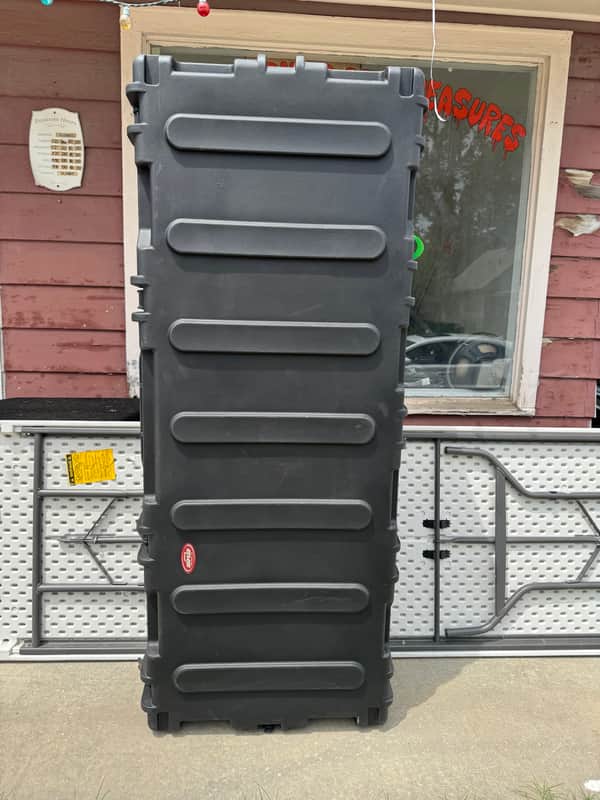 SKB 1SKB-4214W TSA 61-Note Keyboard Flight Case with Wheels 2010s - Black image 1
