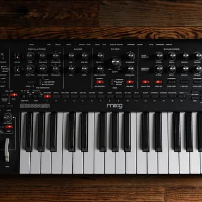 Moog Messenger 32-Key Monophonic Synthesizer 2025 - Present - Black image 1