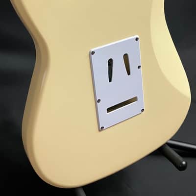 Harley Benton ST-62 Strat-Style Electric Guitar Vintage White Finish image 11