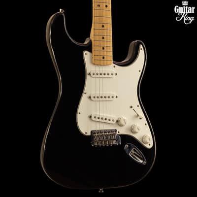 Fender Standard Stratocaster Mex Black 2000 with case image 1