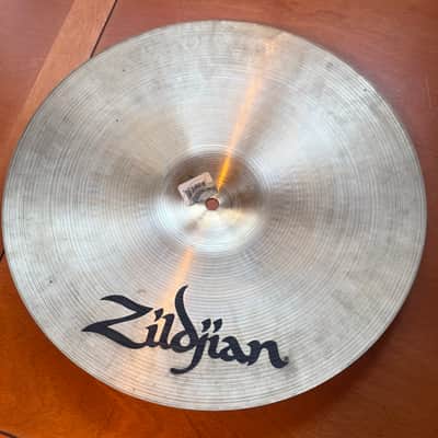 Zildjian 16" A Series Medium Thin Crash Cymbal image 2