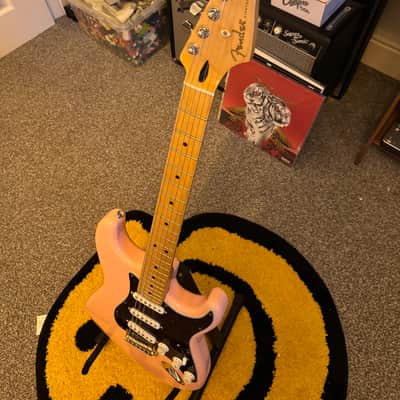 Fender Player Stratocaster Shell Pink Limited Edition FSR image 4