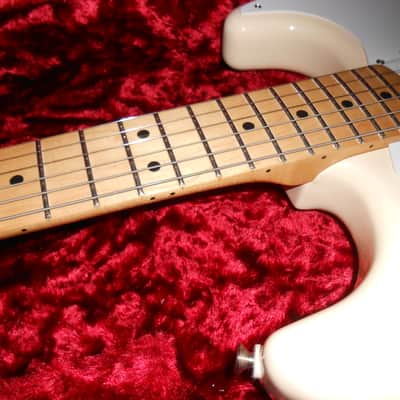 Fender Jimmie Vaughan Artist Series Stratocaster 1996-2021 with Texas Specials and G&G Fender tweed case - Olympic White image 5