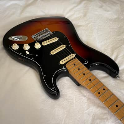2015 Fender American Standard Stratocaster 3-Color Sunburst - Free Pro Setup image 3