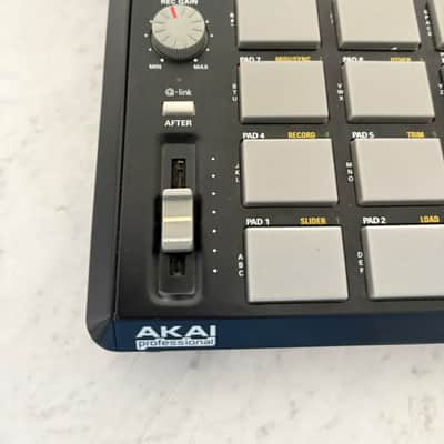 Akai MPC500 Music Production Center 2006 - 2013 - Black image 2