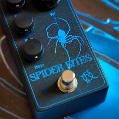 spider bites  BB Bass overdrive preamp Xotic image 3