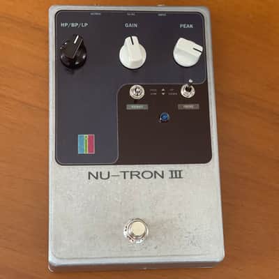 Nutron III Envelope Filter (Mutron III Clone) 2024 - Silver, black, blue image 8