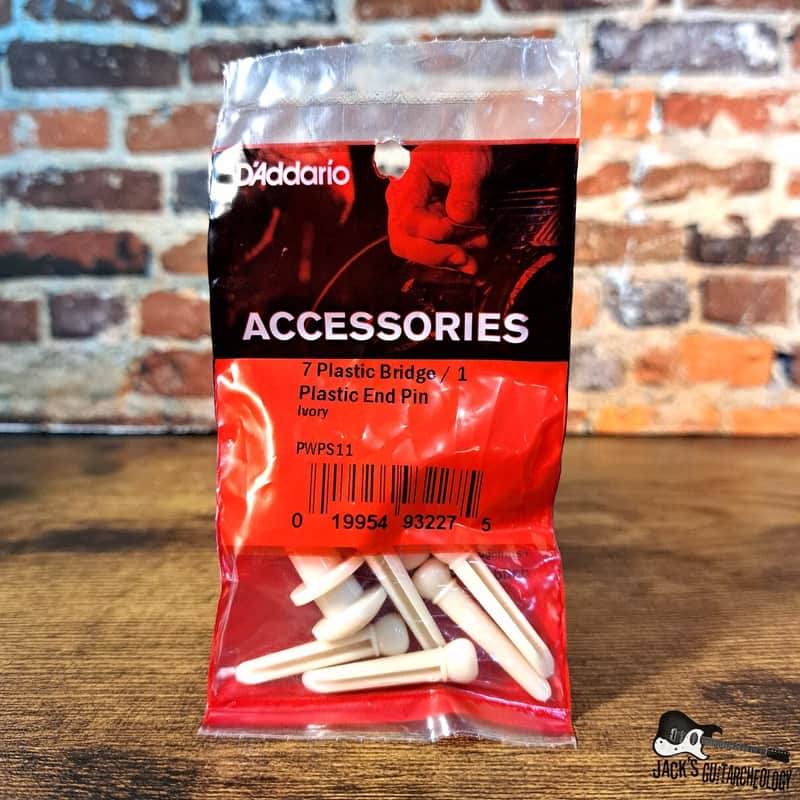 D'Addario Injected Molded Bridge Pins with End Pin (7-Piece Set, Ivory) image 1