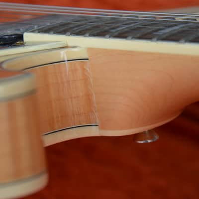 WEEKEND DEAL Farida SA-16FM Gibson-ES-style semi hollow guitar * rare prototype model with Bigsby tremolo and fine flamed maple body * this model sounds/plays/looks really great! From our showroom was 1390€ NOW ONLY 699€ image 7